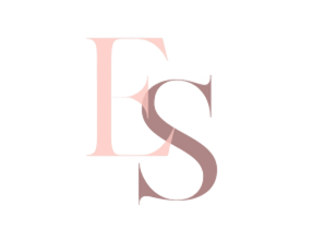Logotipo de una marca de moda con las letras "ES" en un diseño elegante y minimalista, en tonos rosa claro y oscuro.
